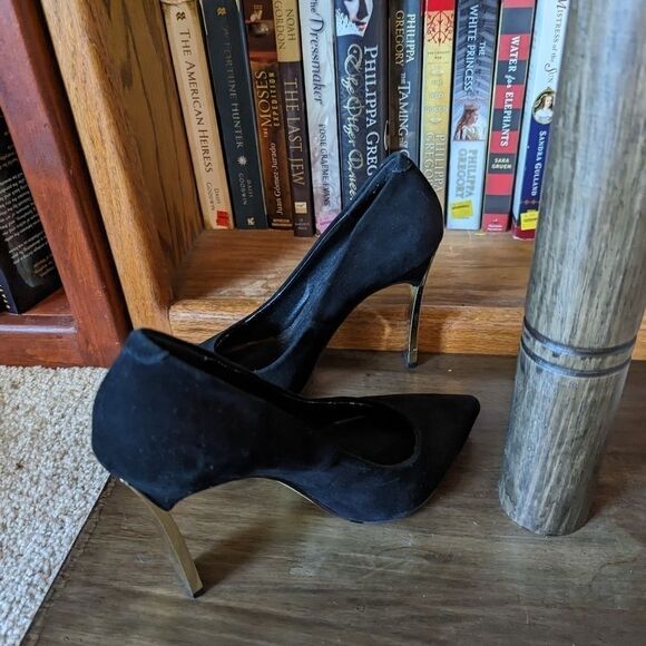 CASADEI black suede gold heels high heels sz 39 euc - Picture 3 of 7